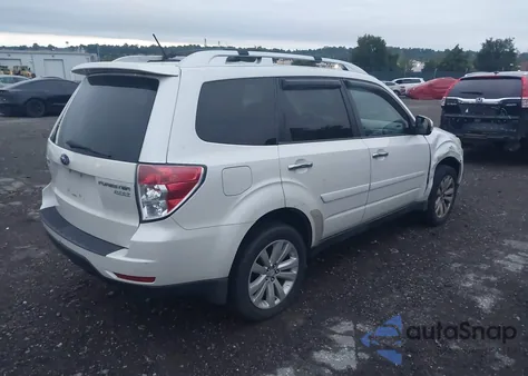 2011 Subaru Forester 2.5X Touring из США, поврежденный, VIN JF2SHAGCXBH722251